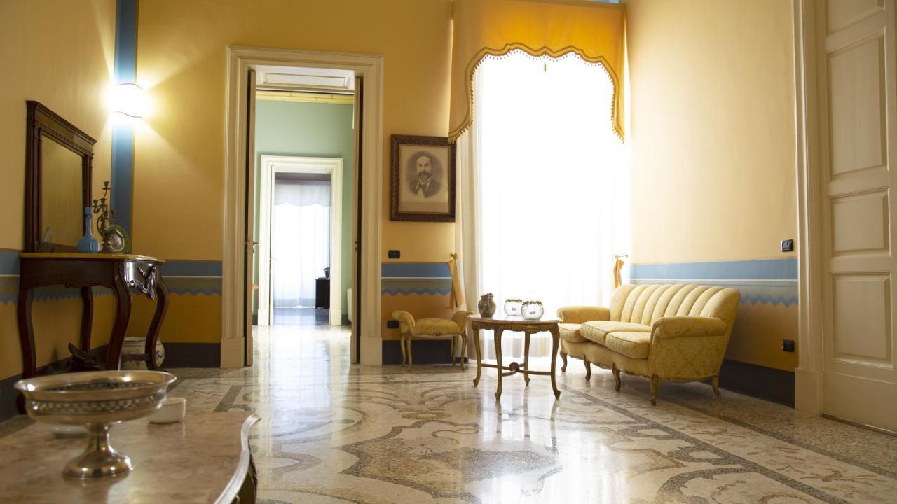 Palazzo Francesco Grassi Bed & Breakfast Aradeo Eksteriør bilde