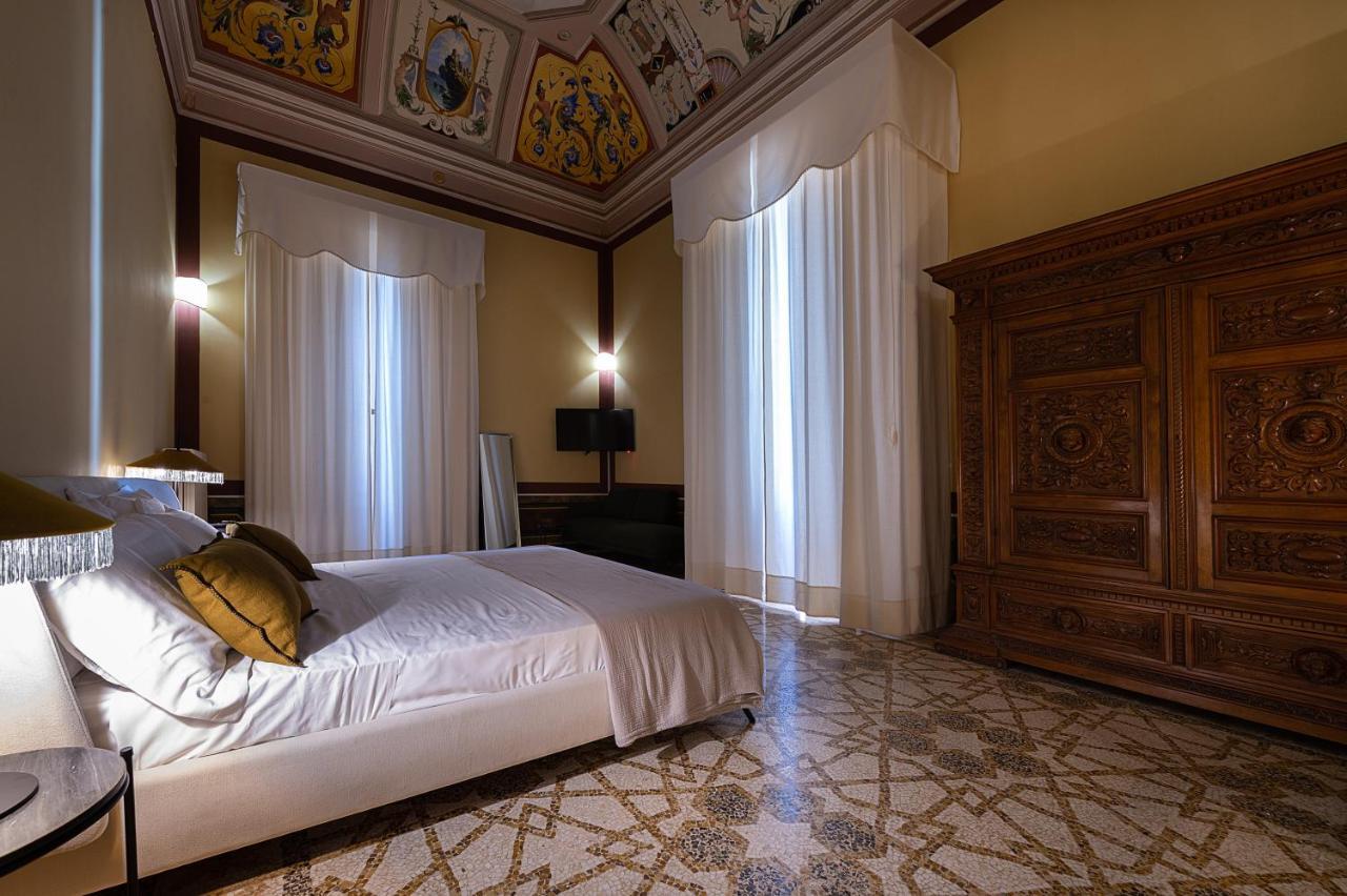 Palazzo Francesco Grassi Bed & Breakfast Aradeo Eksteriør bilde