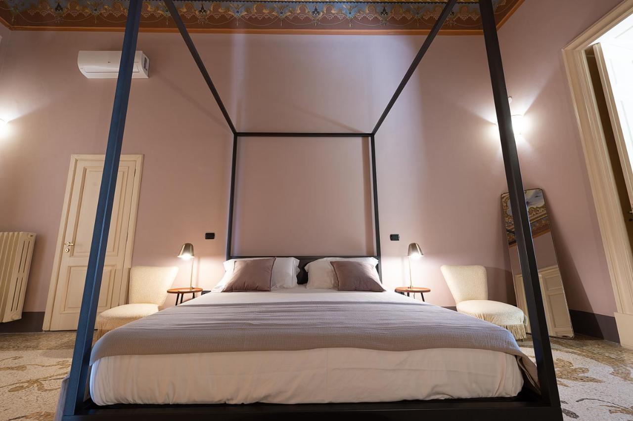 Palazzo Francesco Grassi Bed & Breakfast Aradeo Eksteriør bilde