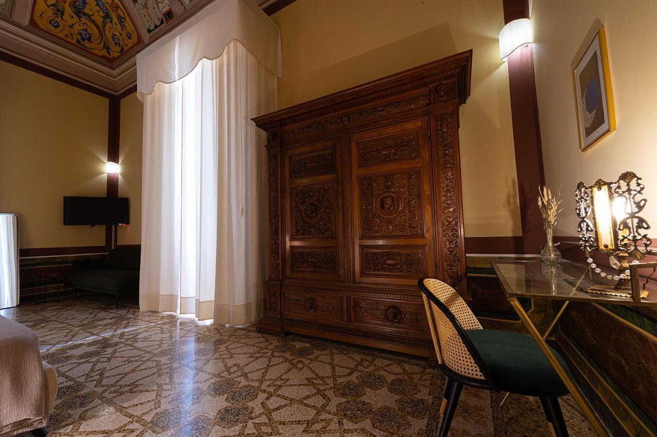 Palazzo Francesco Grassi Bed & Breakfast Aradeo Eksteriør bilde