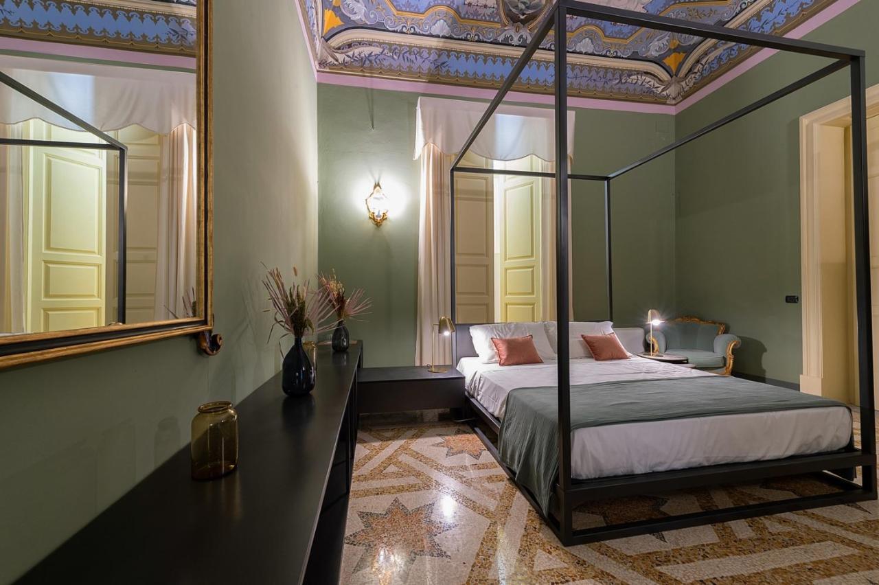 Palazzo Francesco Grassi Bed & Breakfast Aradeo Eksteriør bilde